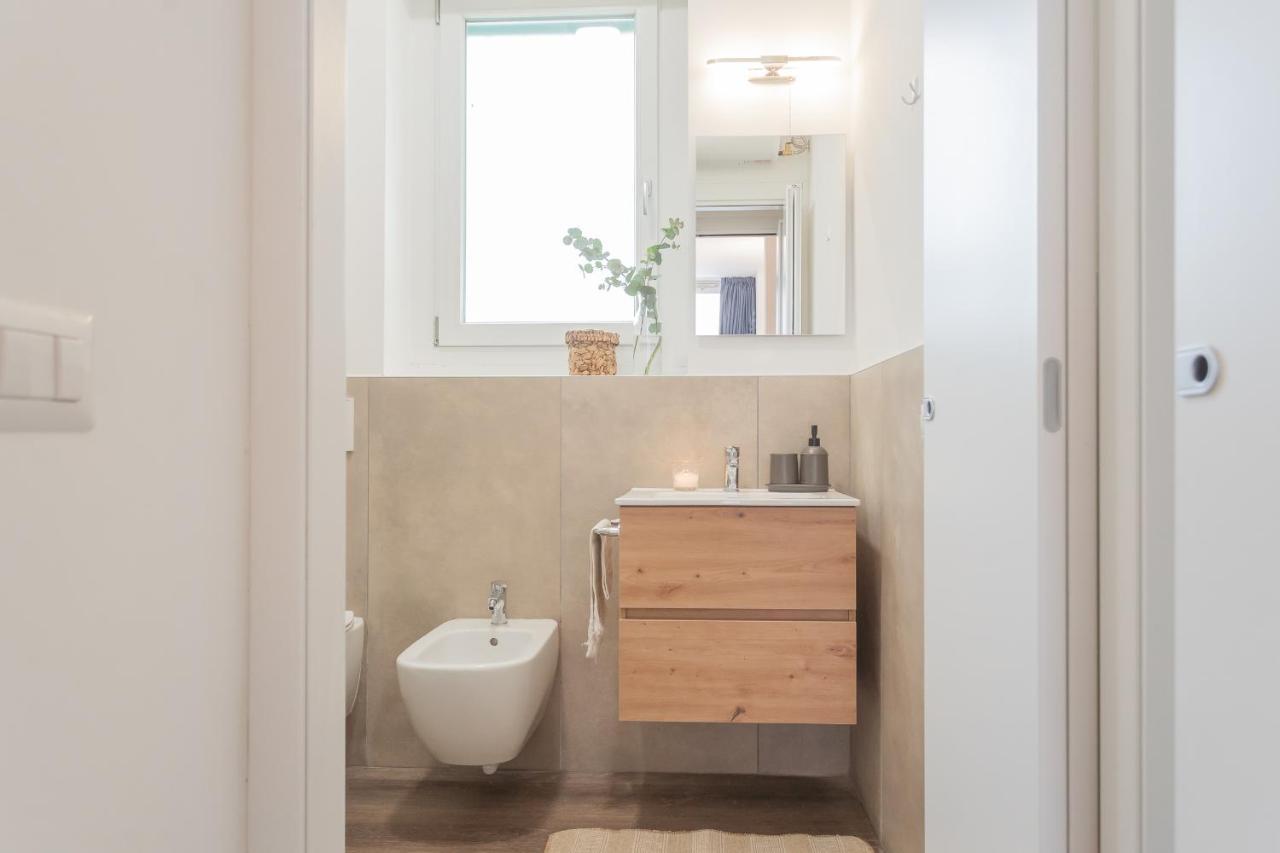 A Step From The Dome Apartment By Rent All Como Exteriör bild