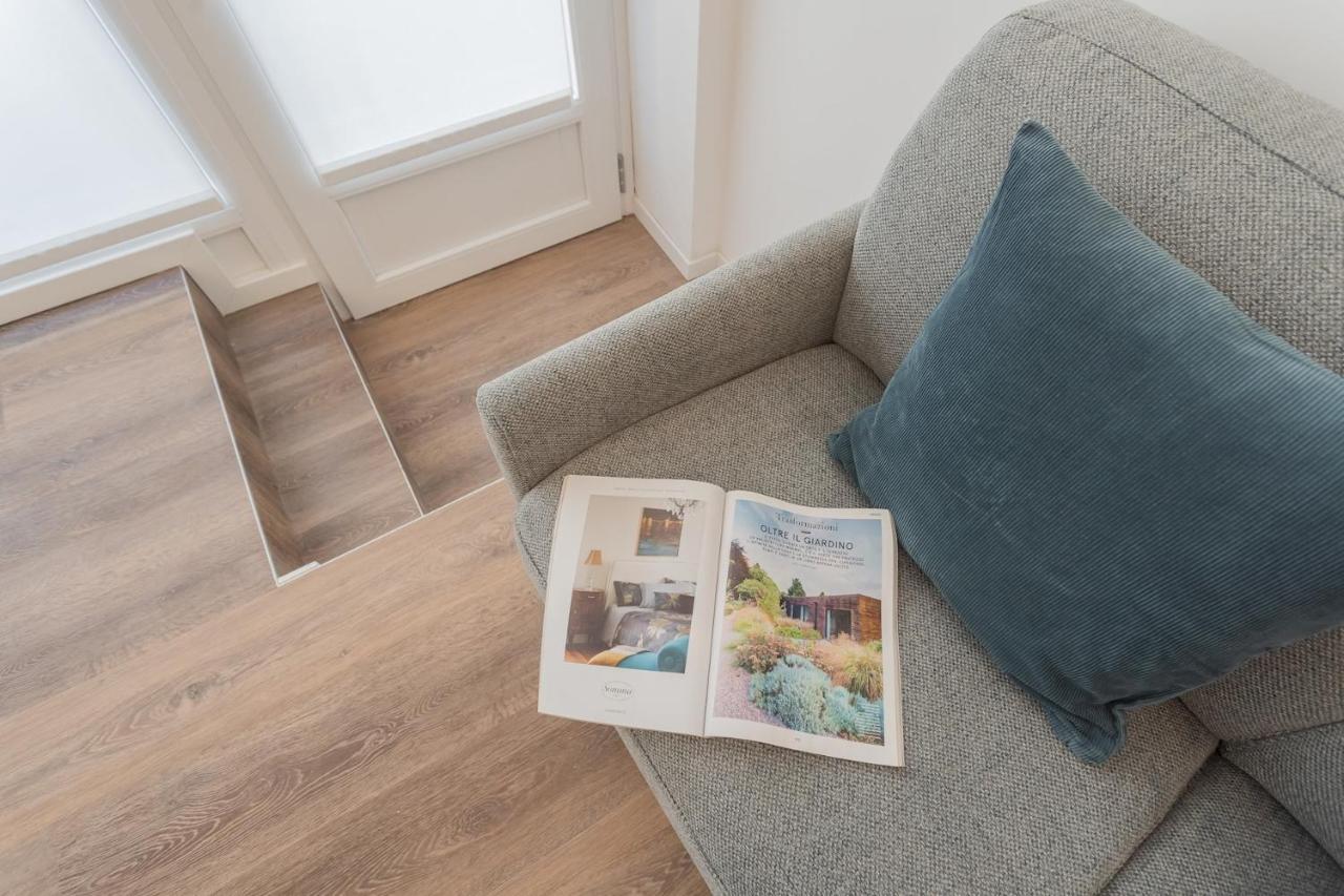 A Step From The Dome Apartment By Rent All Como Exteriör bild